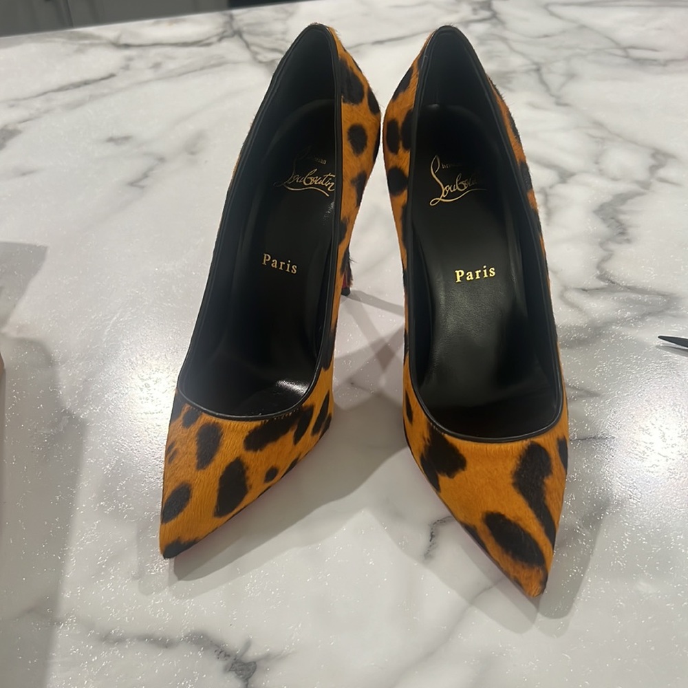 KATE 100 pony Leo King pumps RED BOTTOMS 💯🔥